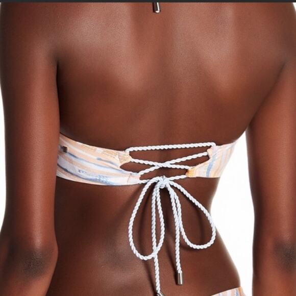 Dolce Vita Bikini Swimsuit Top Cloud Pastel Reversible Halter Bikini Top Size XS - Picture 10 of 11